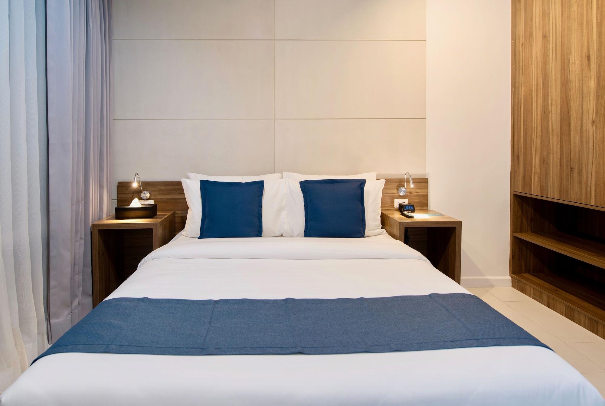 The Sphere Serviced Residences Managed By Hii Makati City Eksteriør bilde