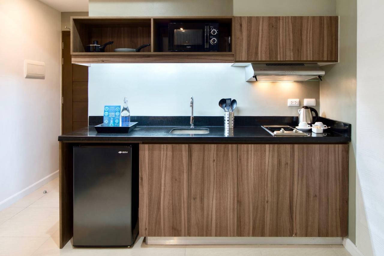 The Sphere Serviced Residences Managed By Hii Makati City Eksteriør bilde