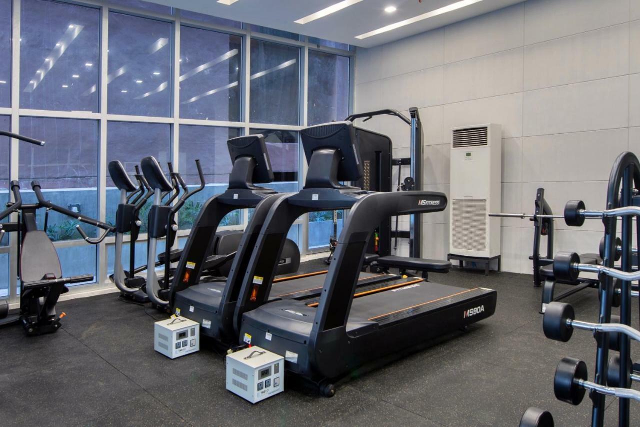 The Sphere Serviced Residences Managed By Hii Makati City Eksteriør bilde