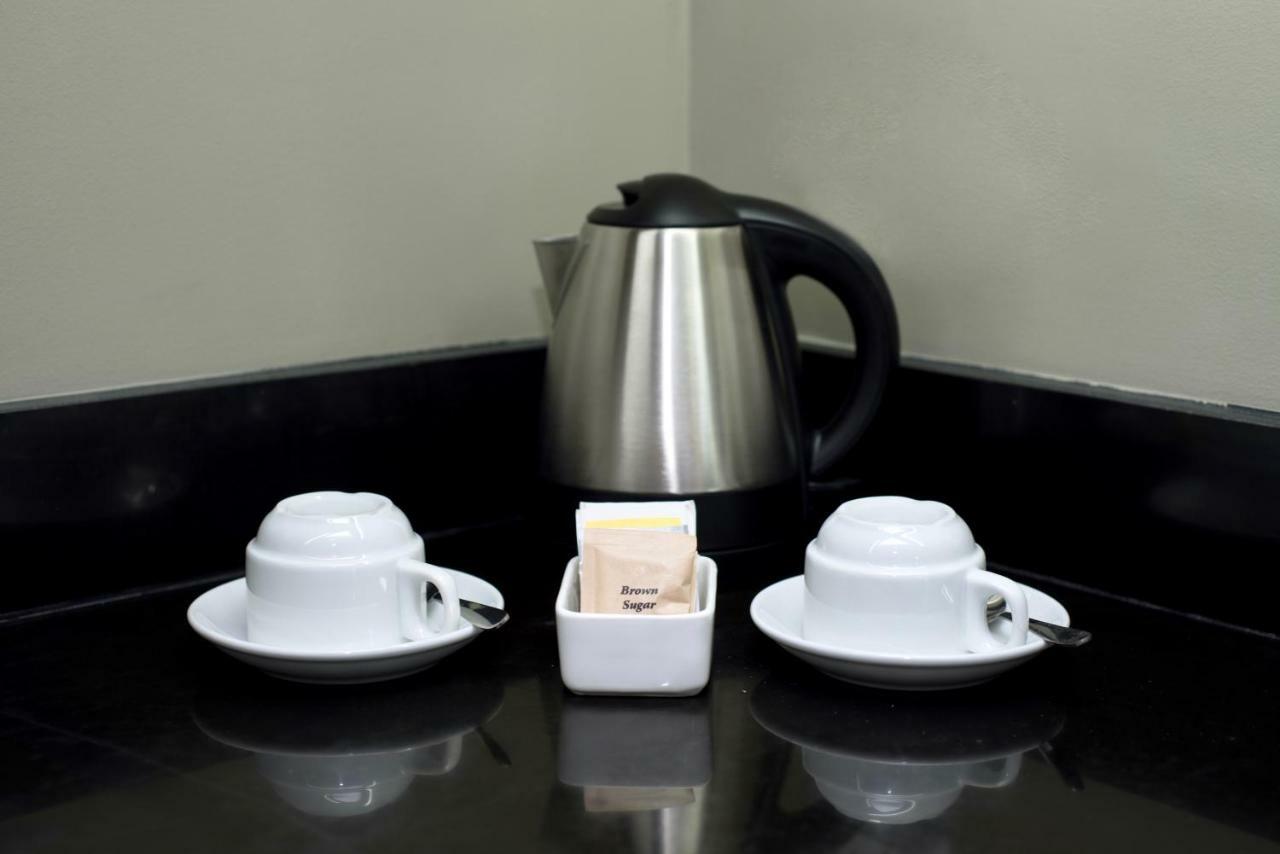 The Sphere Serviced Residences Managed By Hii Makati City Eksteriør bilde