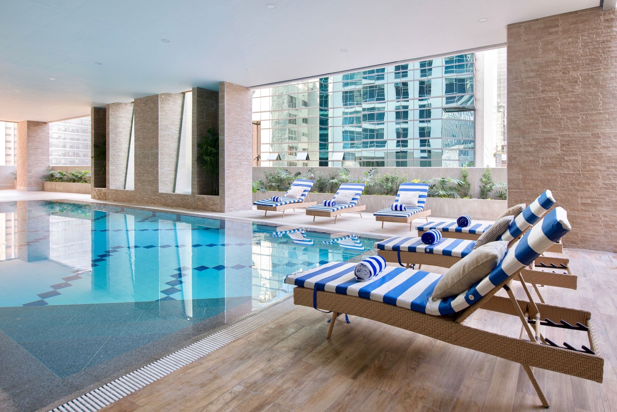 The Sphere Serviced Residences Managed By Hii Makati City Eksteriør bilde