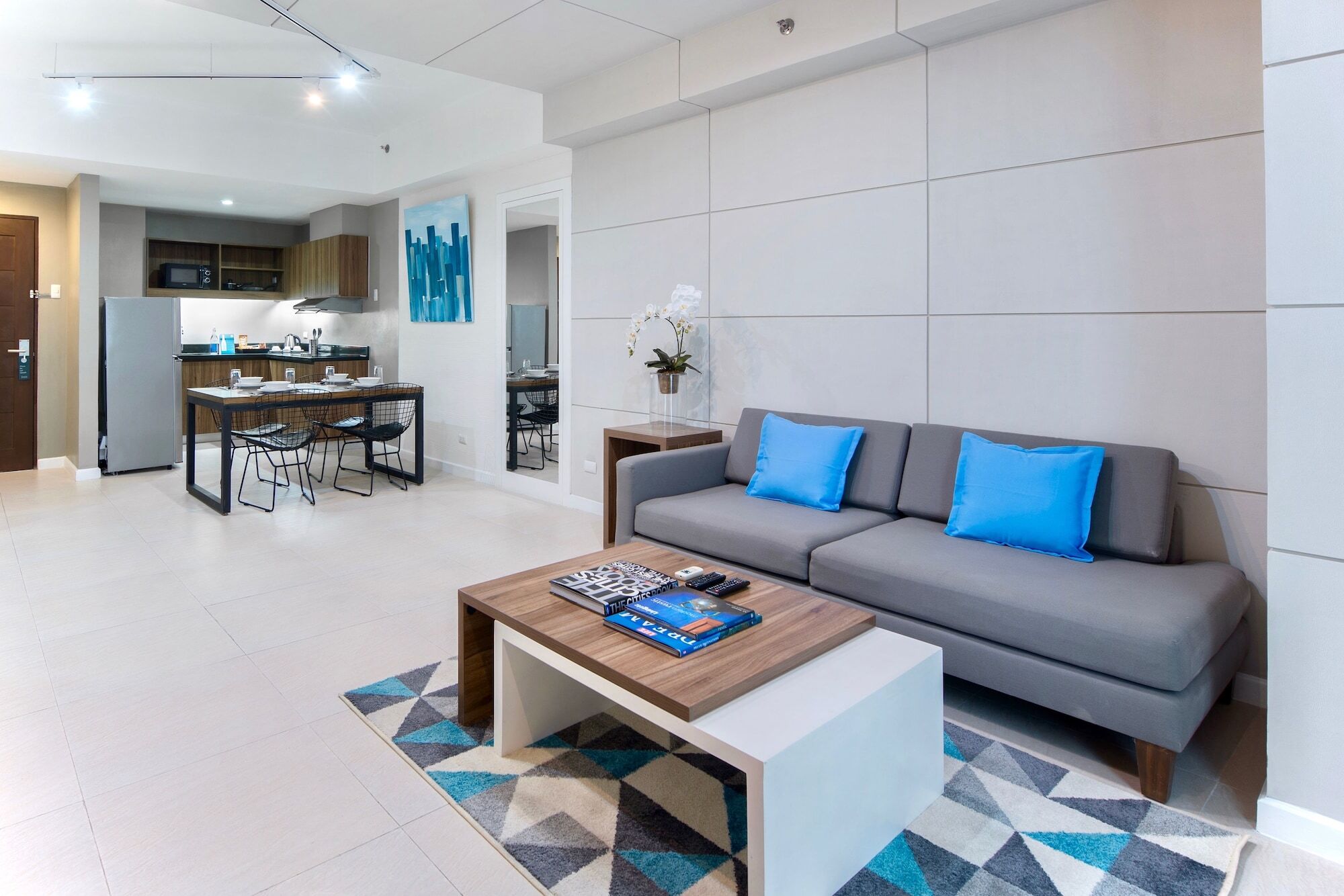 The Sphere Serviced Residences Managed By Hii Makati City Eksteriør bilde