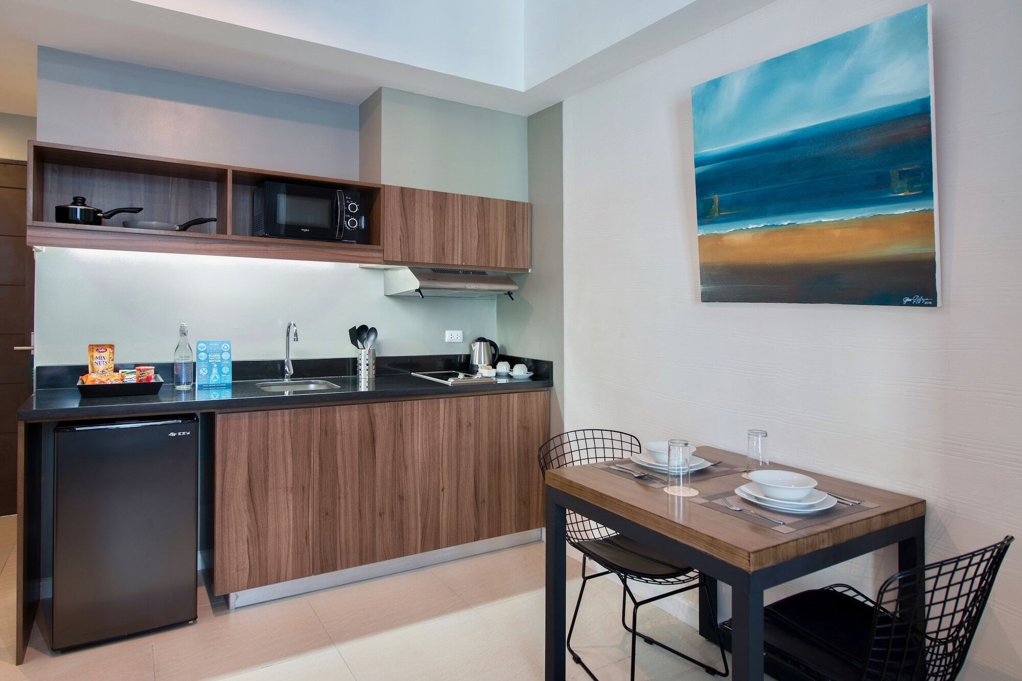 The Sphere Serviced Residences Managed By Hii Makati City Eksteriør bilde