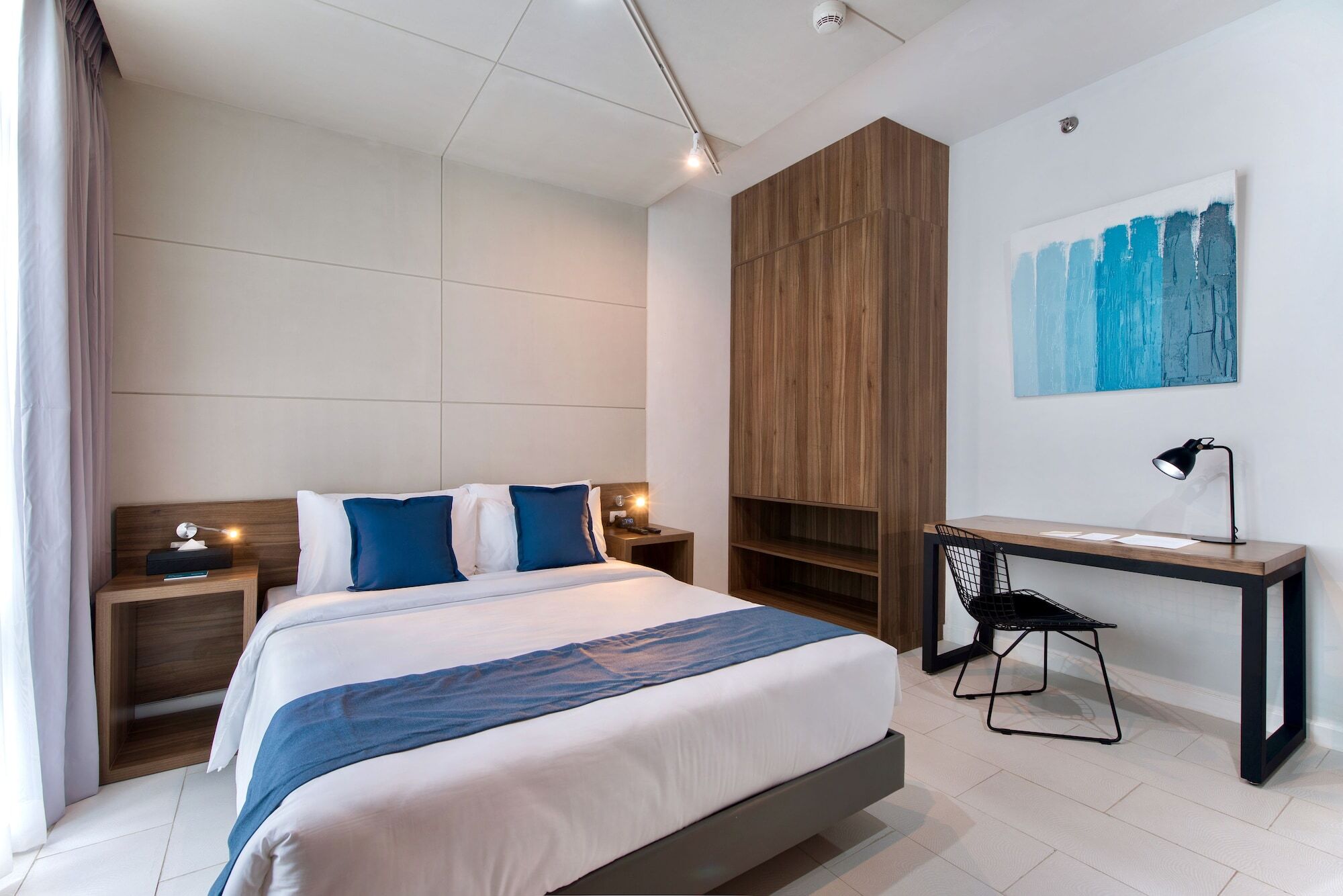 The Sphere Serviced Residences Managed By Hii Makati City Eksteriør bilde