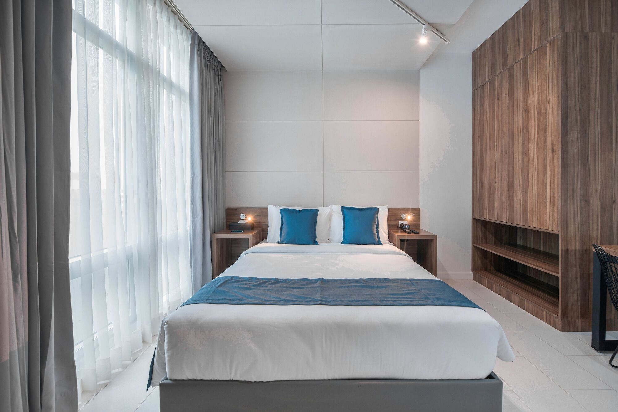 The Sphere Serviced Residences Managed By Hii Makati City Eksteriør bilde