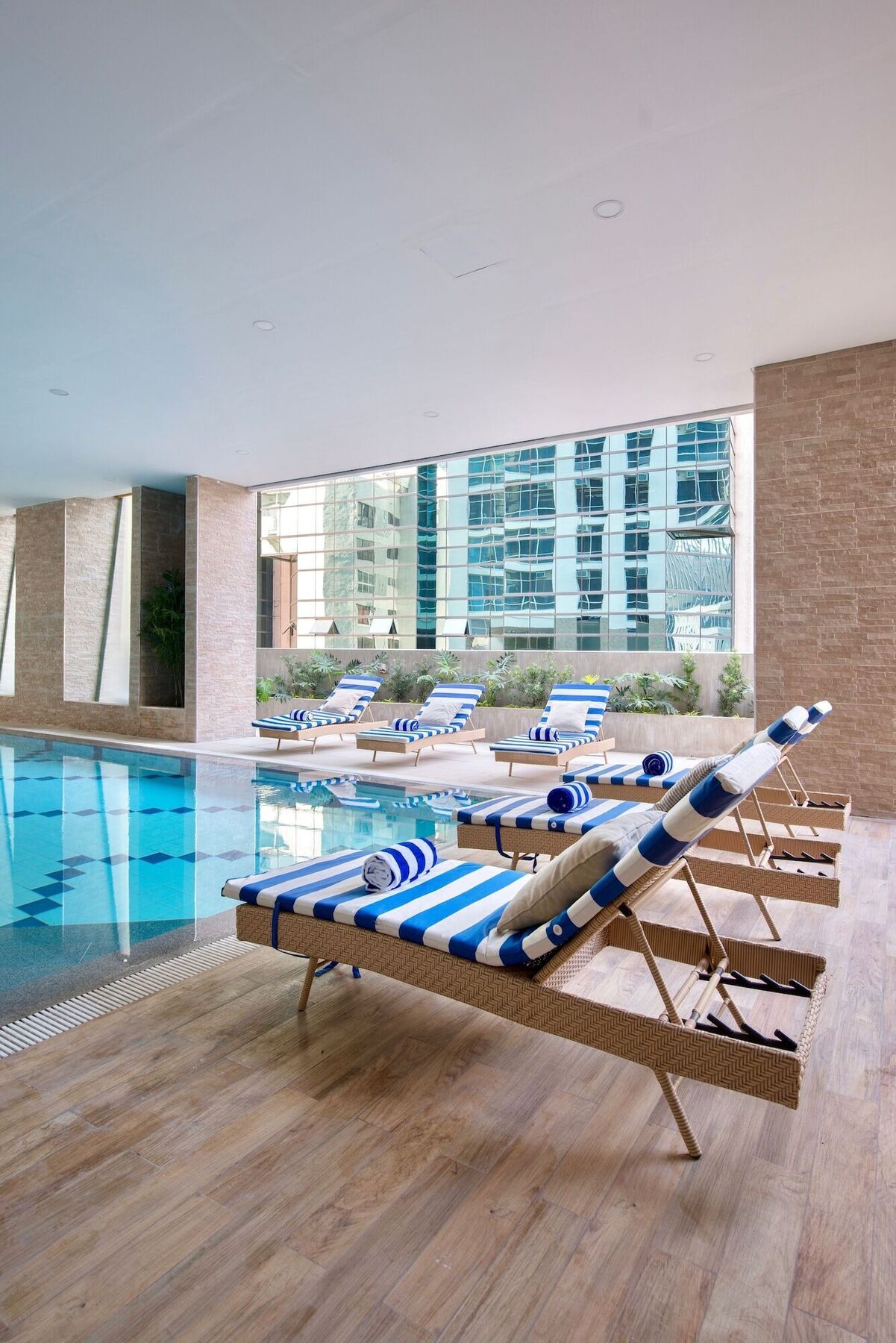 The Sphere Serviced Residences Managed By Hii Makati City Eksteriør bilde